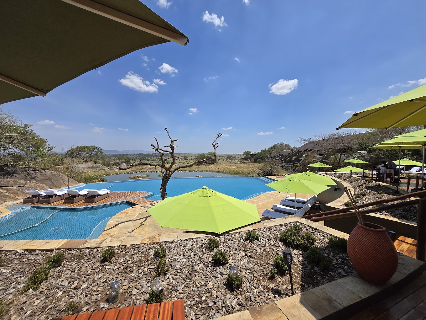 Four-Seasons-Safari-Lodge7.jpg