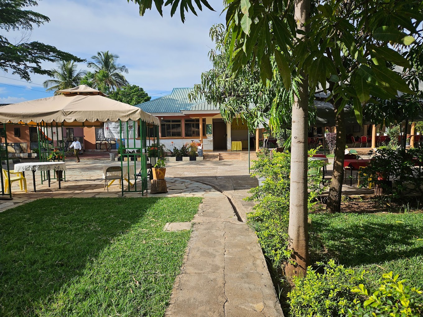 Fanaka Safari Lodge