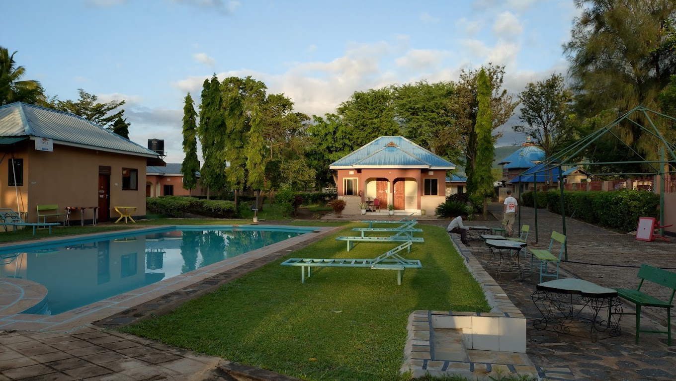 Fanaka Safari Lodge2