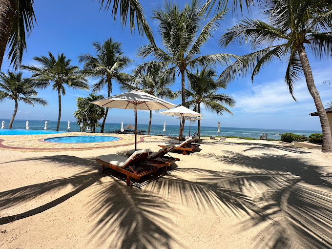Sea Cliff Resort & Spa8